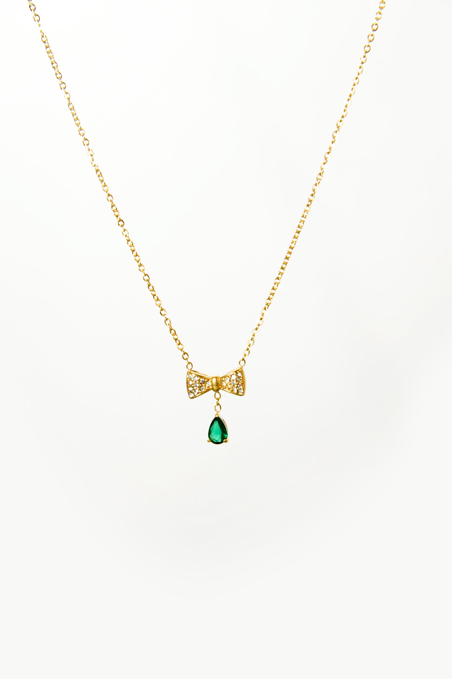 Elegance Knot Necklace