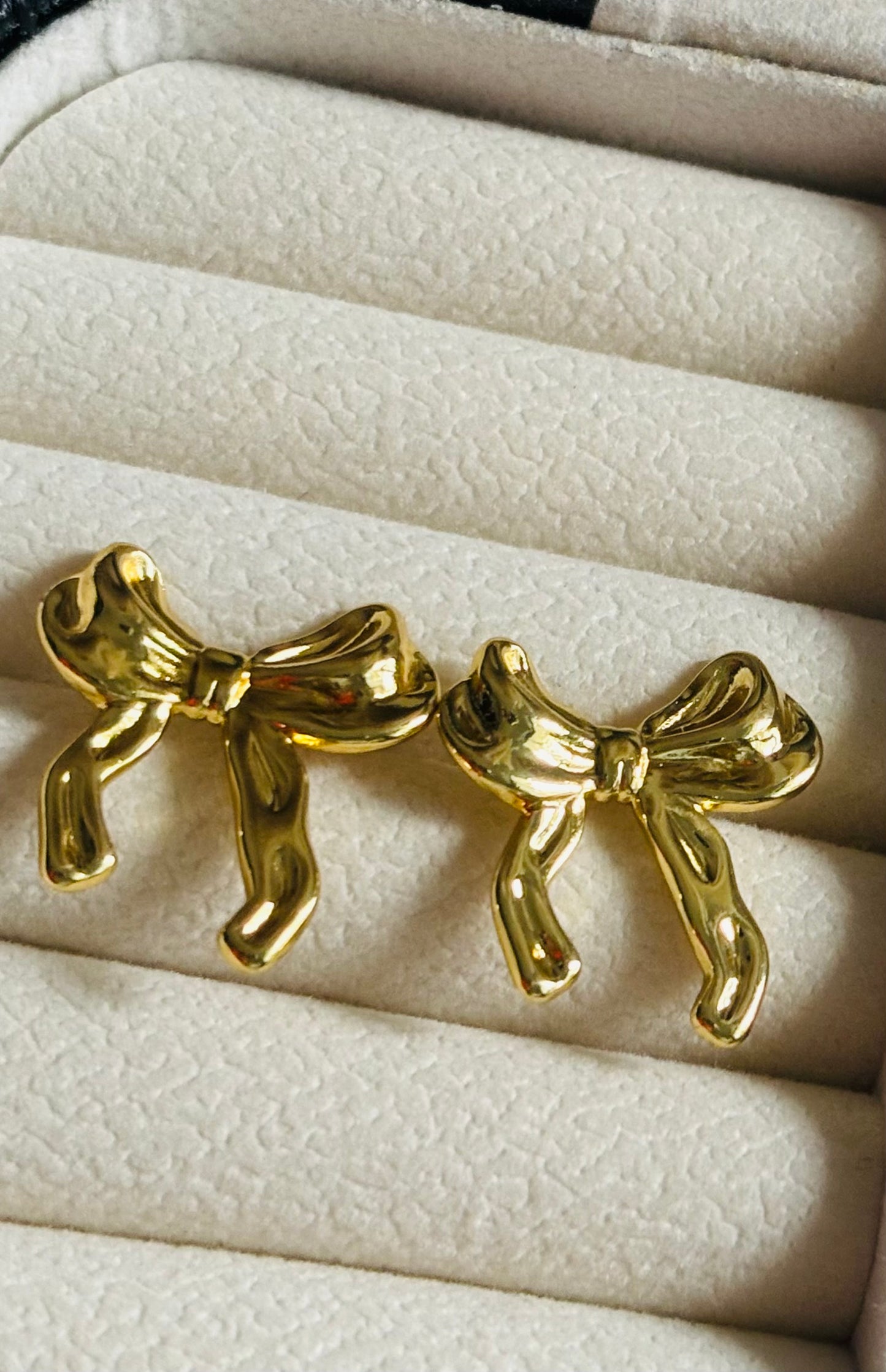 Bow Earrings