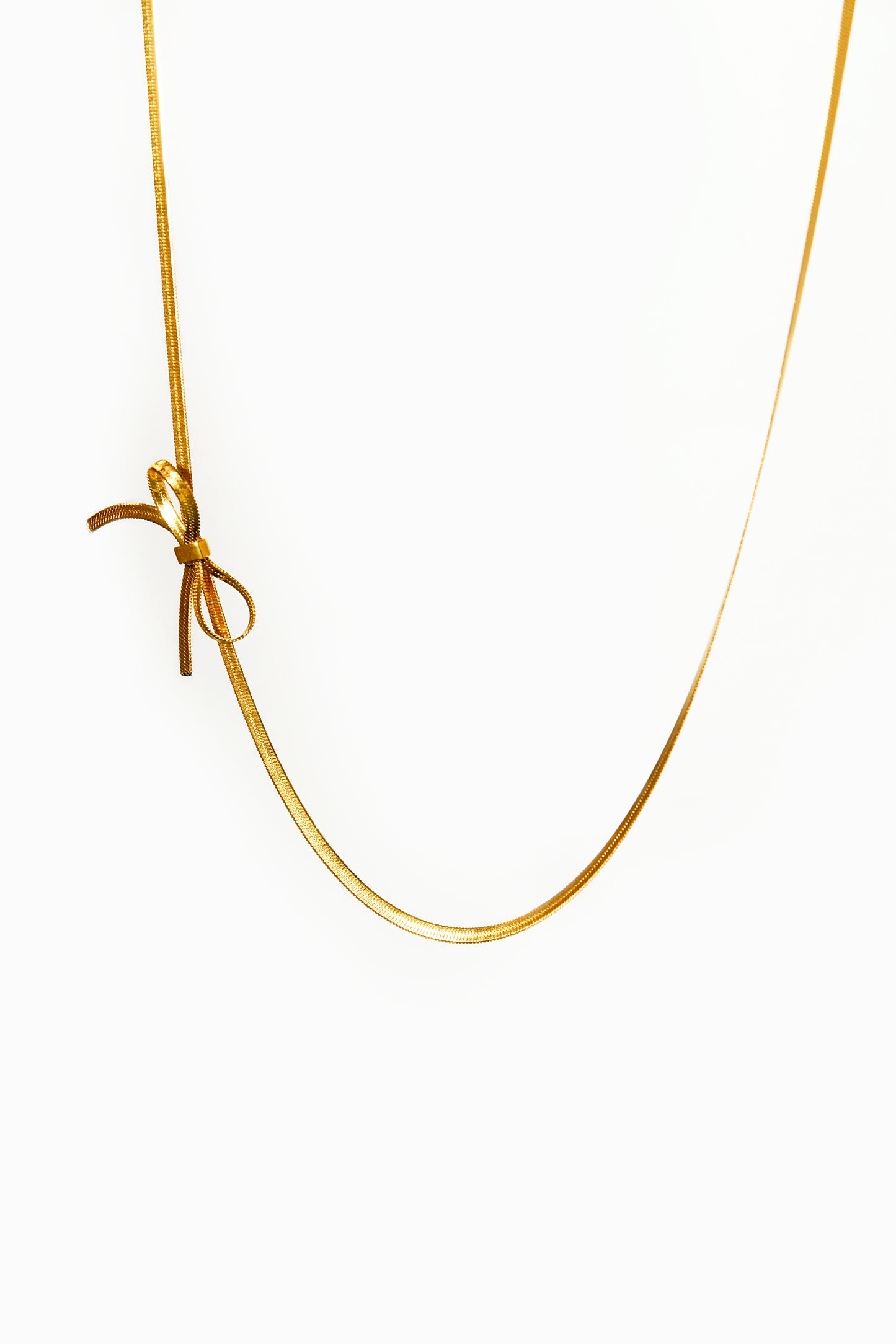 Bow Necklace