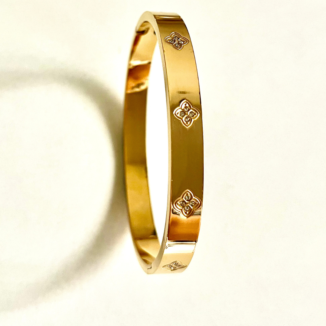 Clover Diamond Bangle Bracelet